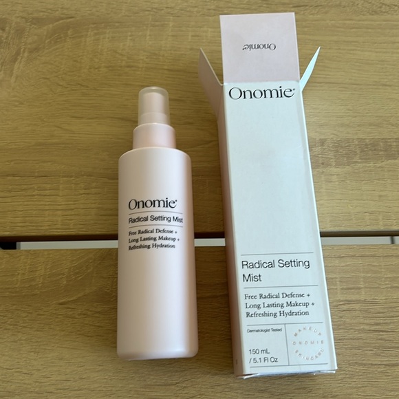 🎈3/$25🎈NIB Onomie Radical Setting Mist - full size - Picture 3 of 6